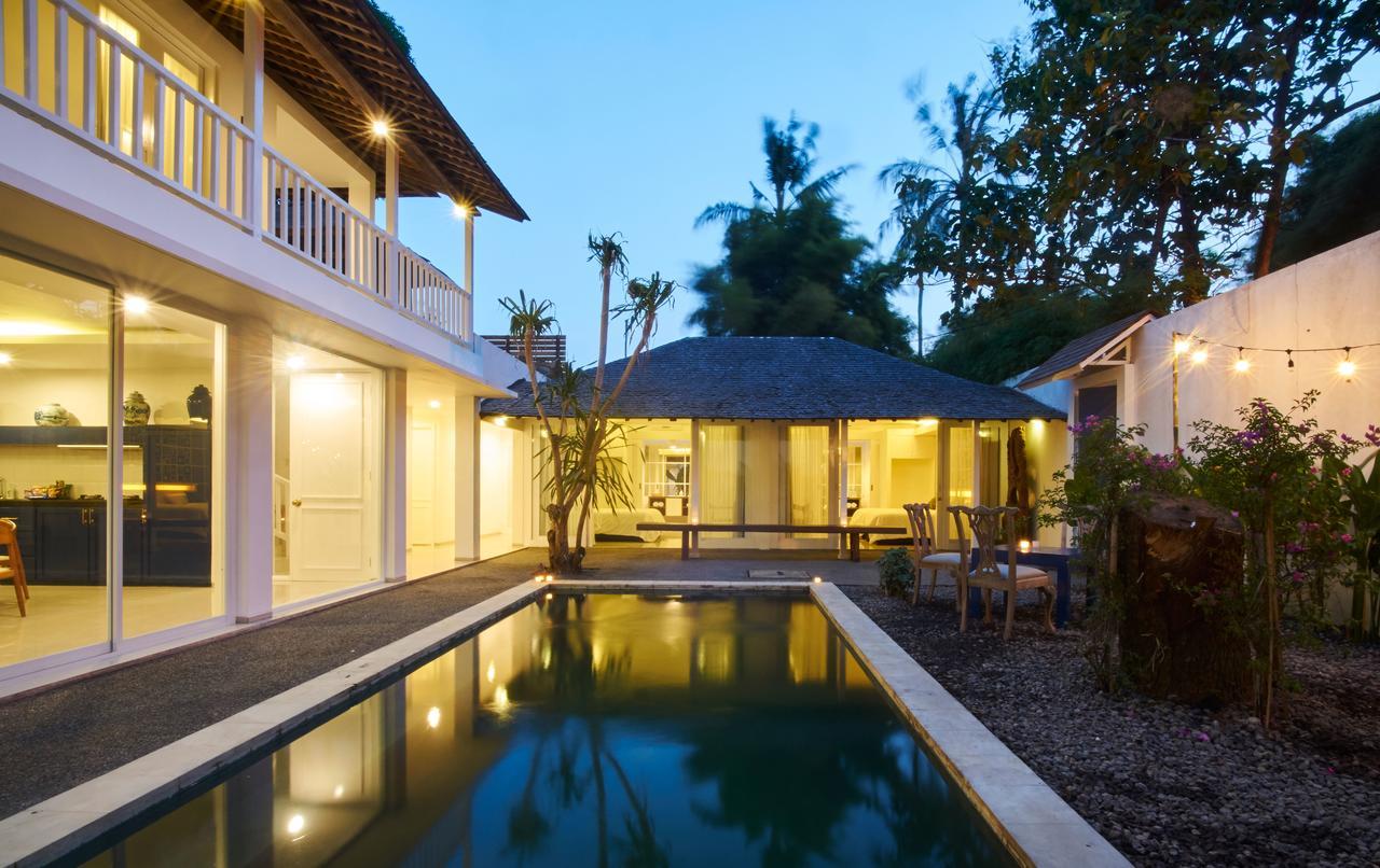 The One Astana Villa Sanur  Luaran gambar